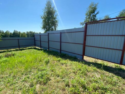 Фото забора из профнастила в Тульской области