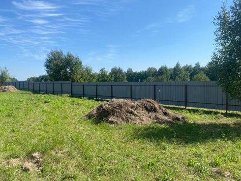 Фото забора из профнастила в Тульской области